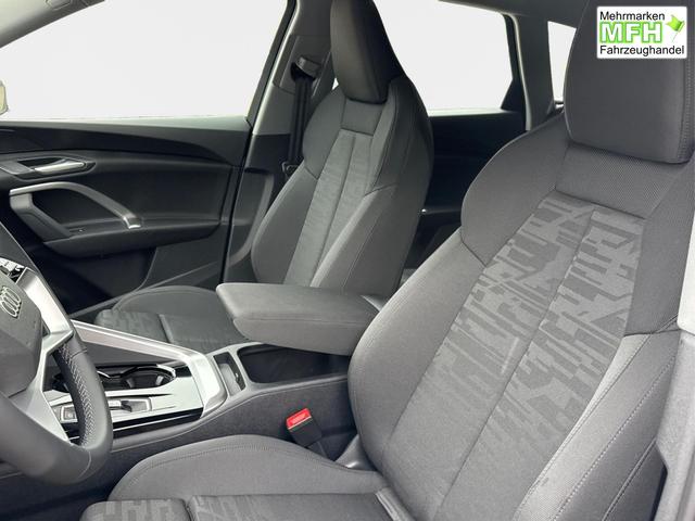 Audi / Q5 / Wei&szlig; / / / QUATTRO+AHK+NAVI+KAMERA+SHZ+PDC+ACC