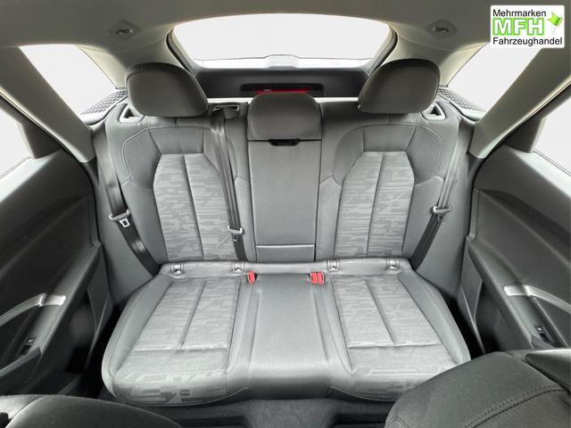 Audi / Q5 / Wei&szlig; / / / QUATTRO+AHK+NAVI+KAMERA+SHZ+PDC+ACC