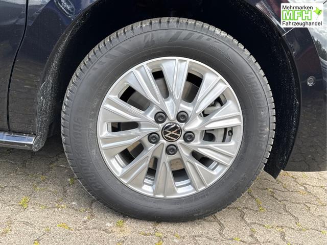 Volkswagen / T7 Multivan / / / / LANG 4x4+7-SITZER+MATRIX+AHK+KAMERA+SHZ+17 ALU, Bei den verwendeten Bildern kann es sich um Beispielbilder handeln, ggf. teilweise mit Sonderausstattung.