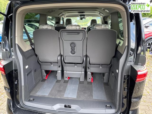 Volkswagen / T7 Multivan / / / / LANG 4x4+7-SITZER+MATRIX+AHK+KAMERA+SHZ+17 ALU, Bei den verwendeten Bildern kann es sich um Beispielbilder handeln, ggf. teilweise mit Sonderausstattung.