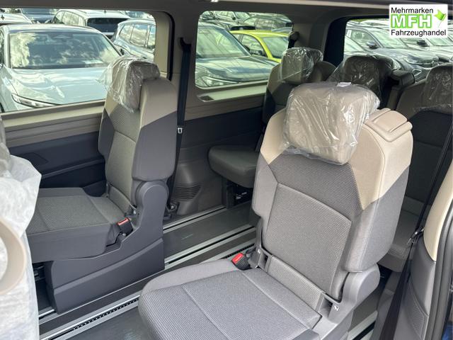 Volkswagen / T7 Multivan / / / / LANG 4x4+7-SITZER+MATRIX+AHK+KAMERA+SHZ+17 ALU, Bei den verwendeten Bildern kann es sich um Beispielbilder handeln, ggf. teilweise mit Sonderausstattung.