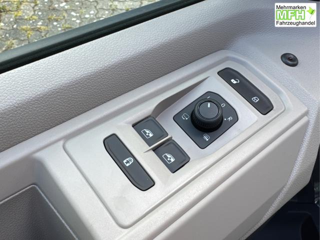 Volkswagen / T7 Multivan / / / / LANG 7SITZER+MATRIX+AHK+KAMERA+SHZ+17 ALU, Bei den verwendeten Bildern kann es sich um Beispielbilder handeln, ggf. teilweise mit Sonderausstattung.