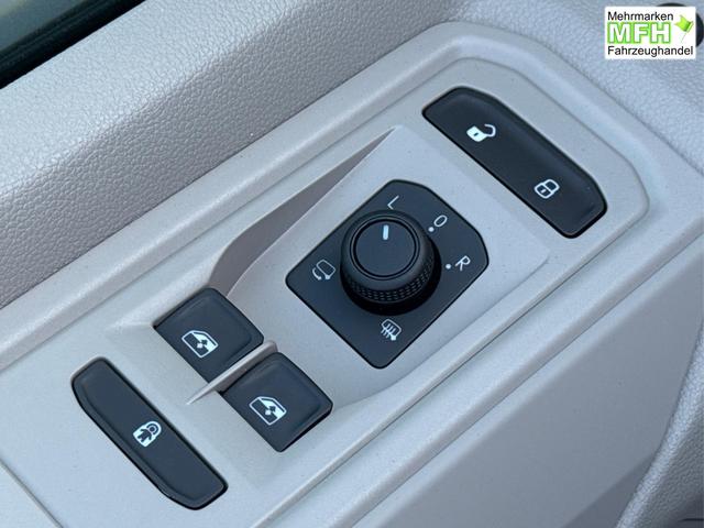 Volkswagen / T7 Multivan / / / / KURZ 4x4+7-SITZER+MATRIX+AHK+KAMERA+SHZ+17 ALU, Bei den verwendeten Bildern kann es sich um Beispielbilder handeln, ggf. teilweise mit Sonderausstattung.