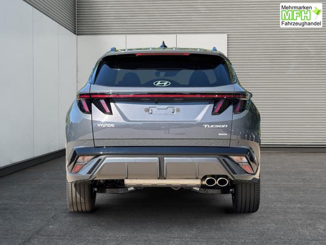 Hyundai / TUCSON / Grau / / / 4WD+NAVI+KAMERA+SHZ+LED+19''ALU+PDC, Bei den verwendeten Bildern kann es sich um Beispielbilder handeln, ggf. teilweise mit Sonderausstattung.