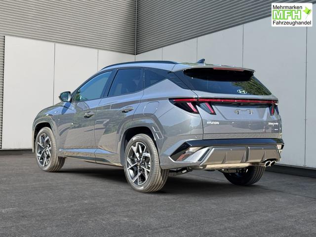 Hyundai / TUCSON / Grau / / / 4WD+NAVI+KAMERA+SHZ+LED+19''ALU+PDC, Bei den verwendeten Bildern kann es sich um Beispielbilder handeln, ggf. teilweise mit Sonderausstattung.