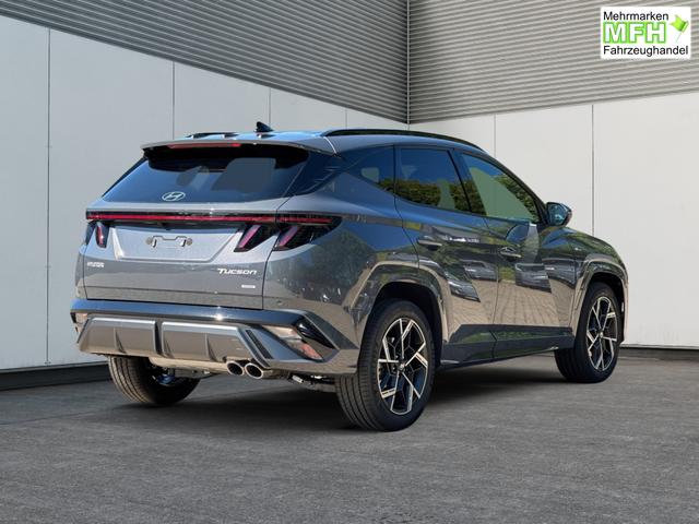 Hyundai / TUCSON / Grau / / / 4WD+NAVI+KAMERA+SHZ+LED+19''ALU+PDC, Bei den verwendeten Bildern kann es sich um Beispielbilder handeln, ggf. teilweise mit Sonderausstattung.