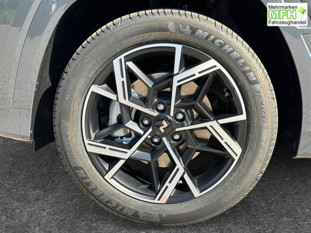 Hyundai / TUCSON / Grau / / / 4WD+NAVI+KAMERA+SHZ+LED+19''ALU+PDC, Bei den verwendeten Bildern kann es sich um Beispielbilder handeln, ggf. teilweise mit Sonderausstattung.