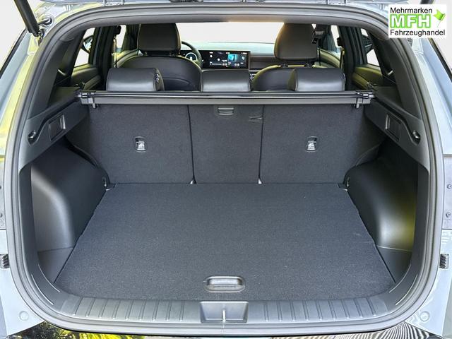 Hyundai / TUCSON / Grau / / / 4WD+NAVI+KAMERA+SHZ+LED+19''ALU+PDC, Bei den verwendeten Bildern kann es sich um Beispielbilder handeln, ggf. teilweise mit Sonderausstattung.