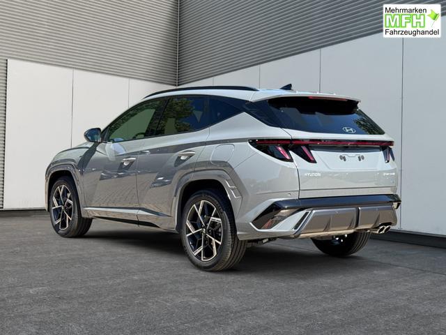 Hyundai / TUCSON / Grau / / / 4WD+NAVI+KAMERA+SHZ+LED+19''ALU+PDC, Bei den verwendeten Bildern kann es sich um Beispielbilder handeln, ggf. teilweise mit Sonderausstattung.