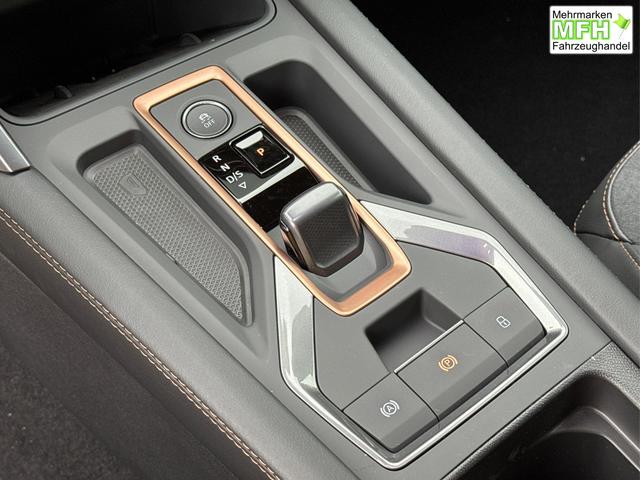 Cupra / Leon / Grau / / / NAVI+KAMERA+KESSY+MEMORY+SHZ+ACC+PDC+LED+19 ALU, Bei den verwendeten Bildern kann es sich um Beispielbilder handeln, ggf. teilweise mit Sonderausstattung.