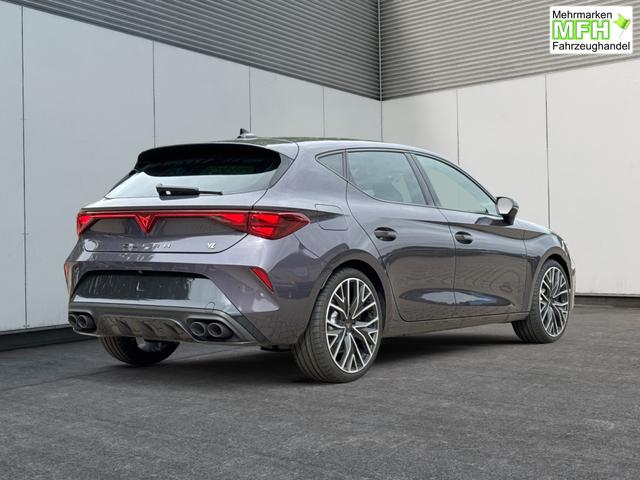 Cupra / Leon / Violett / / / NAVI+KAMERA+KESSY+MEMORY+SHZ+ACC+PDC+LED+19 ALU, Bei den verwendeten Bildern kann es sich um Beispielbilder handeln, ggf. teilweise mit Sonderausstattung.