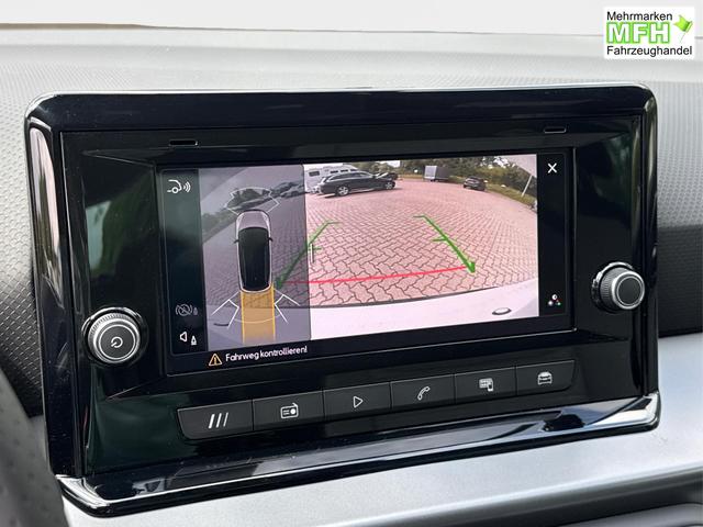 Seat / Arona / / / / KAMERA+PDC+LED+18 ALU+ACC, Bei den verwendeten Bildern kann es sich um Beispielbilder handeln, ggf. teilweise mit Sonderausstattung.