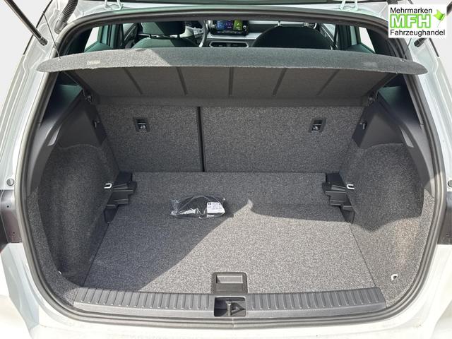 Seat / Arona / / / / KAMERA+PDC+LED+18 ALU+ACC, Bei den verwendeten Bildern kann es sich um Beispielbilder handeln, ggf. teilweise mit Sonderausstattung.