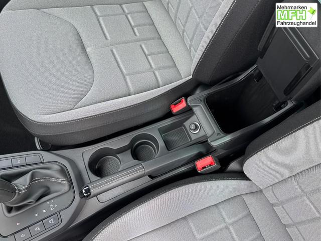 Seat / Arona / / / / KAMERA+PDC+LED+18 ALU+ACC, Bei den verwendeten Bildern kann es sich um Beispielbilder handeln, ggf. teilweise mit Sonderausstattung.