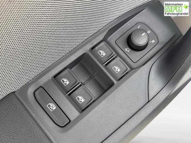 Seat / Arona / / / / KAMERA+PDC+LED+18 ALU+ACC, Bei den verwendeten Bildern kann es sich um Beispielbilder handeln, ggf. teilweise mit Sonderausstattung.