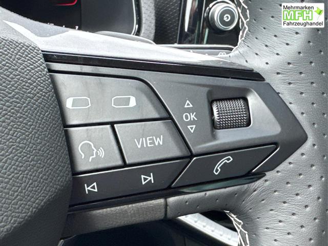 Seat / Arona / / / / KAMERA+PDC+LED+18 ALU+ACC, Bei den verwendeten Bildern kann es sich um Beispielbilder handeln, ggf. teilweise mit Sonderausstattung.