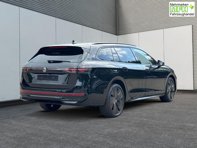 Volkswagen / Passat Variant / / / / LEDER+PANO+AHK+MATRIX+eHK+360 KAM+NAVI+HUD, Bei den verwendeten Bildern kann es sich um Beispielbilder handeln, ggf. teilweise mit Sonderausstattung.