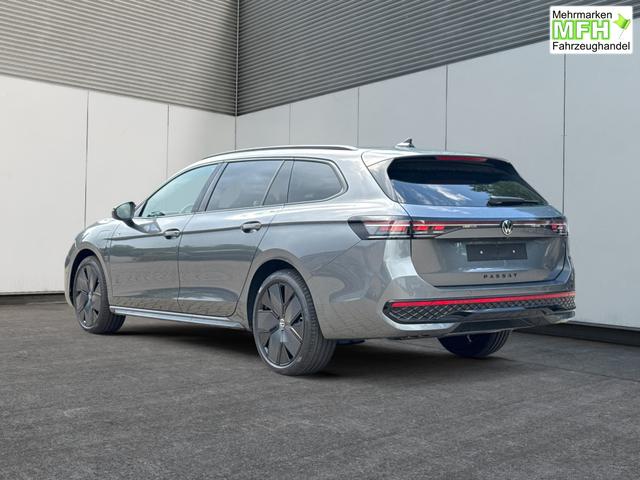 Volkswagen / Passat Variant / / / / LEDER+PANO+AHK+MATRIX+eHK+360 KAM+NAVI+HUD, Bei den verwendeten Bildern kann es sich um Beispielbilder handeln, ggf. teilweise mit Sonderausstattung.