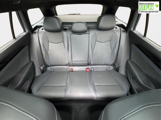 Volkswagen / Passat Variant / / / / LEDER+PANO+AHK+MATRIX+eHK+360 KAM+NAVI+HUD, Bei den verwendeten Bildern kann es sich um Beispielbilder handeln, ggf. teilweise mit Sonderausstattung.