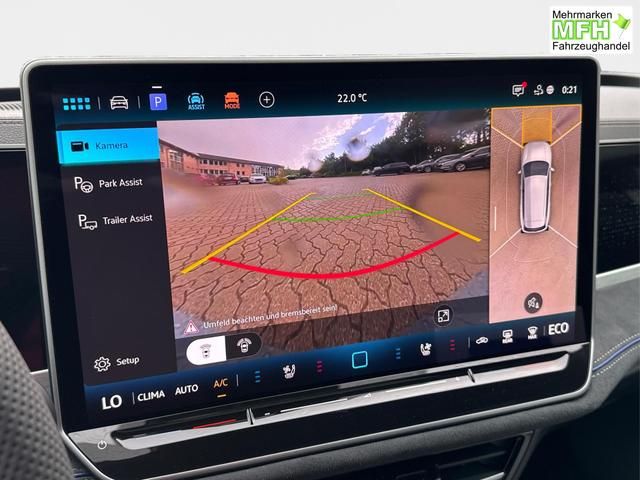 Volkswagen / Passat Variant / / / / LEDER+PANO+AHK+MATRIX+eHK+360 KAM+NAVI+HUD, Bei den verwendeten Bildern kann es sich um Beispielbilder handeln, ggf. teilweise mit Sonderausstattung.