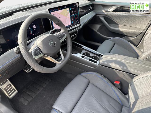 Volkswagen / Passat Variant / / / / LEDER+PANO+AHK+MATRIX+eHK+360 KAM+NAVI+HUD, Bei den verwendeten Bildern kann es sich um Beispielbilder handeln, ggf. teilweise mit Sonderausstattung.