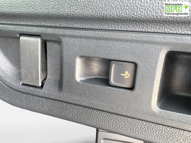 Volkswagen / Passat Variant / / / / LEDER+PANO+AHK+MATRIX+eHK+360 KAM+NAVI+HUD, Bei den verwendeten Bildern kann es sich um Beispielbilder handeln, ggf. teilweise mit Sonderausstattung.