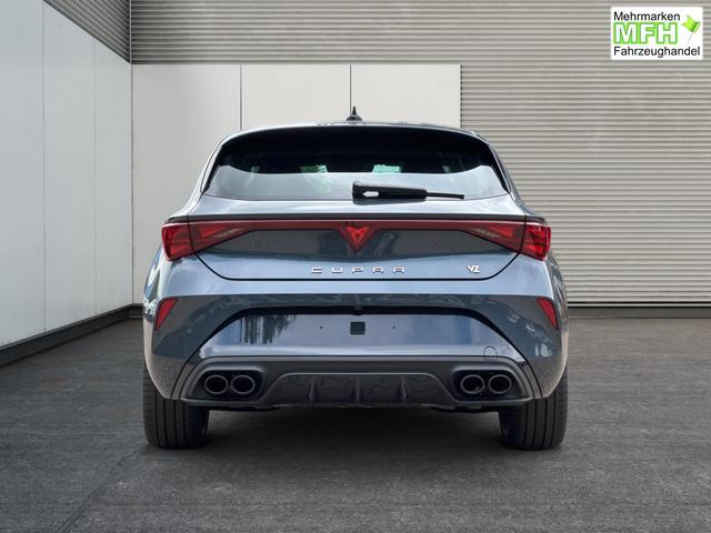 Cupra / Leon / Grau / / / NAVI+KAMERA+KESSY+MEMORY+SHZ+ACC+PDC+LED+19 ALU, Bei den verwendeten Bildern kann es sich um Beispielbilder handeln, ggf. teilweise mit Sonderausstattung.