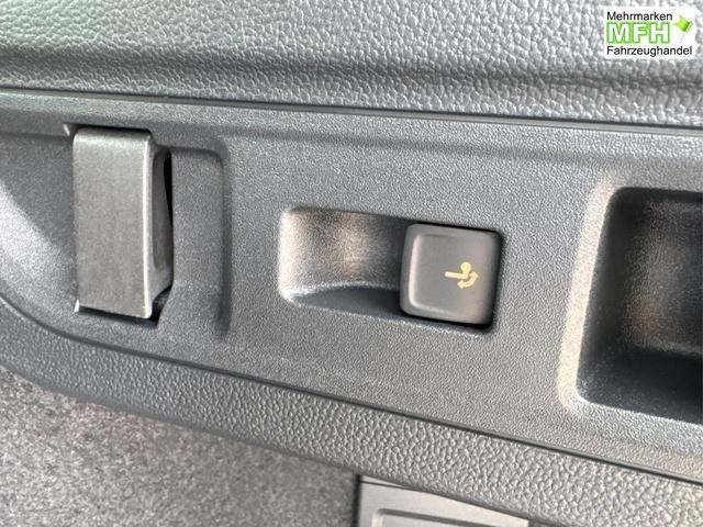 Volkswagen / Passat Variant / / / / LEDER+PANO+AHK+MATRIX+eHK+360 KAM+NAVI+HUD, Bei den verwendeten Bildern kann es sich um Beispielbilder handeln, ggf. teilweise mit Sonderausstattung.