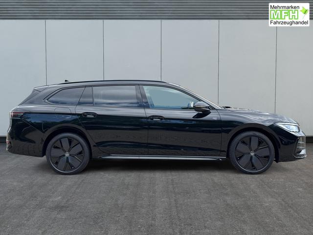 Volkswagen / Passat Variant / / / / LEDER+PANO+AHK+MATRIX+eHK+360 KAM+NAVI+HUD, Bei den verwendeten Bildern kann es sich um Beispielbilder handeln, ggf. teilweise mit Sonderausstattung.
