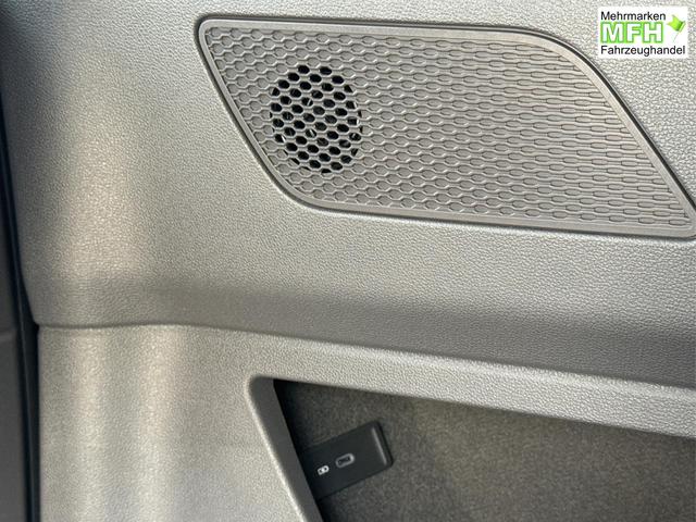 Volkswagen / T7 Multivan / / / / KURZ 7SITZER+MATRIX+AHK+KAMERA+SHZ+17 ALU, Bei den verwendeten Bildern kann es sich um Beispielbilder handeln, ggf. teilweise mit Sonderausstattung.
