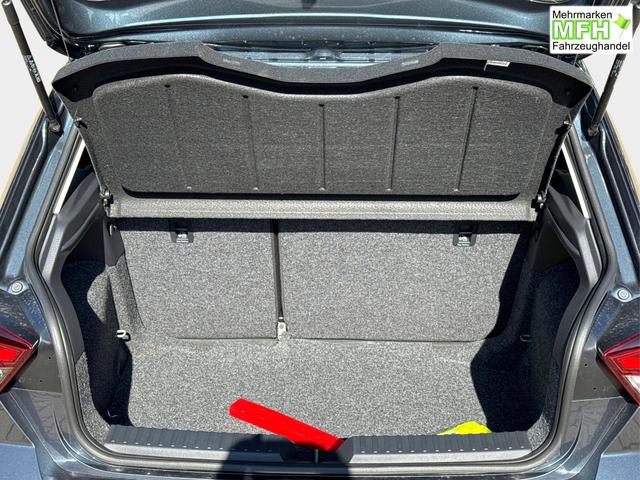 Seat / Ibiza / Grau / / / SHZ+FULL LINK+KLIMA+PDC+LED+15 ALU+TEMPOMAT
