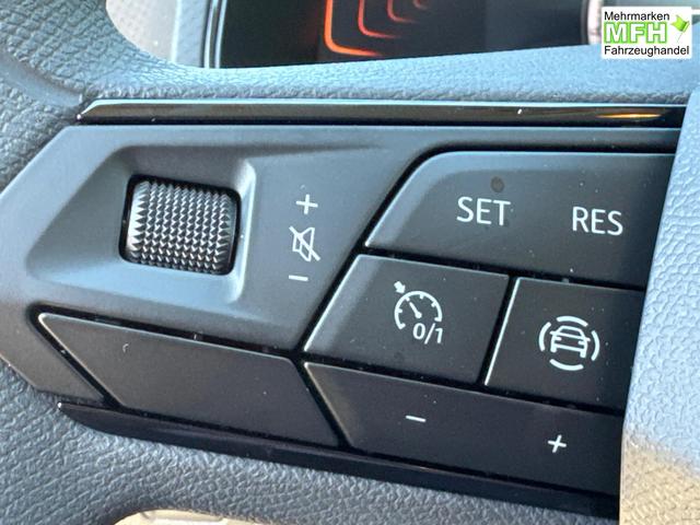 Seat / Ibiza / Grau / / / SHZ+FULL LINK+KLIMA+PDC+LED+15 ALU+TEMPOMAT