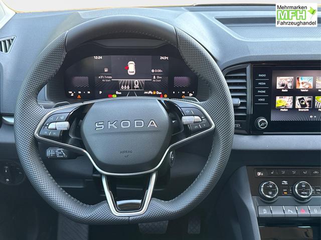Skoda / Karoq / Silber / / / AHK+LED+KAMERA+PDC+ACC, Bei den verwendeten Bildern kann es sich um Beispielbilder handeln, ggf. teilweise mit Sonderausstattung.