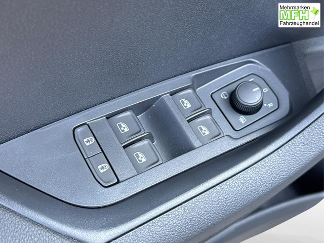 Skoda / Karoq / Silber / / / AHK+LED+KAMERA+PDC+ACC, Bei den verwendeten Bildern kann es sich um Beispielbilder handeln, ggf. teilweise mit Sonderausstattung.