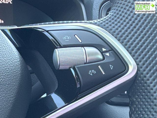 Skoda / Karoq / Silber / / / AHK+LED+KAMERA+PDC+ACC, Bei den verwendeten Bildern kann es sich um Beispielbilder handeln, ggf. teilweise mit Sonderausstattung.