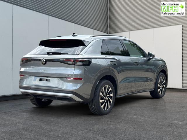 Volkswagen / T-Roc / Grau / / / 5J GARANTIE+ACC+17 ALU+KAMERA+SHZ+LED , Bei den verwendeten Bildern kann es sich um Beispielbilder handeln, ggf. teilweise mit Sonderausstattung.