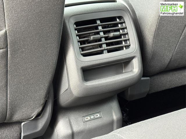Volkswagen / T-Roc / Grau / / / 5J GARANTIE+ACC+17 ALU+KAMERA+SHZ+LED , Bei den verwendeten Bildern kann es sich um Beispielbilder handeln, ggf. teilweise mit Sonderausstattung.