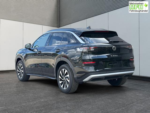 Volkswagen / T-Roc / Schwarz / / / 5J GARANTIE+AHK+ACC+17 ALU+KAMERA+SHZ+LED , Bei den verwendeten Bildern kann es sich um Beispielbilder handeln, ggf. teilweise mit Sonderausstattung.