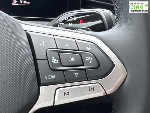 Volkswagen / T-Roc / Schwarz / / / 5J GARANTIE+AHK+ACC+17 ALU+KAMERA+SHZ+LED , Bei den verwendeten Bildern kann es sich um Beispielbilder handeln, ggf. teilweise mit Sonderausstattung.