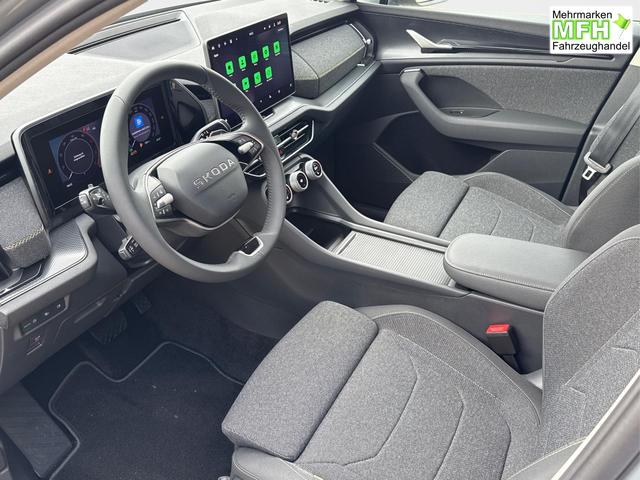 Skoda / Kodiaq / Silber / / / DSG+AHK+NAVI+19'' ALU+ACC+KAMERA, Bei den verwendeten Bildern kann es sich um Beispielbilder handeln, ggf. teilweise mit Sonderausstattung.
