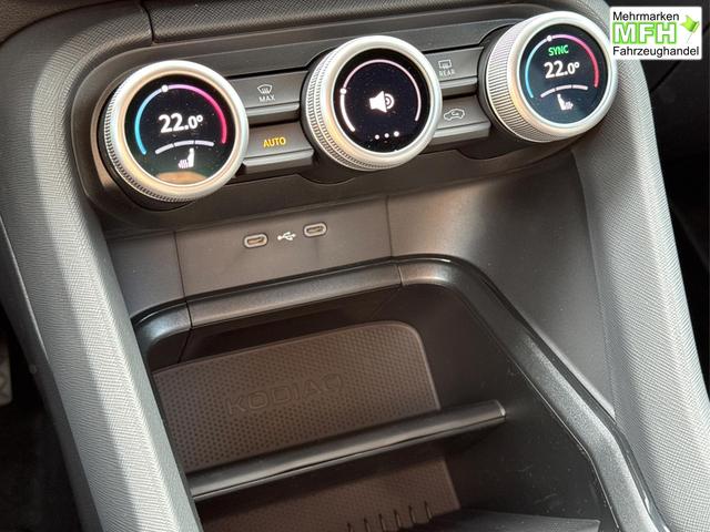 Skoda / Kodiaq / Silber / / / DSG+AHK+NAVI+19'' ALU+ACC+KAMERA, Bei den verwendeten Bildern kann es sich um Beispielbilder handeln, ggf. teilweise mit Sonderausstattung.