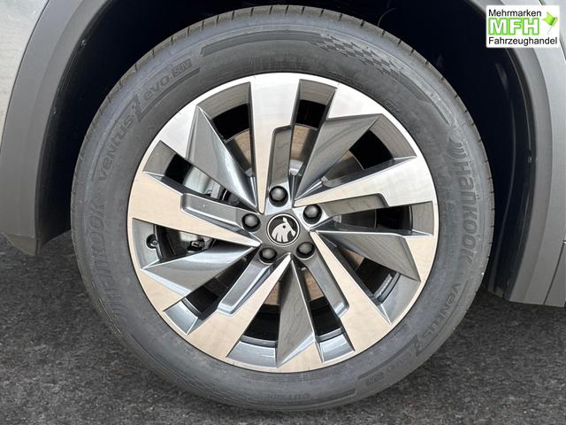 Skoda / Kodiaq / Grau / / / DSG+AHK+NAVI+19'' ALU+ACC+KAMERA, Bei den verwendeten Bildern kann es sich um Beispielbilder handeln, ggf. teilweise mit Sonderausstattung.