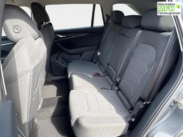Skoda / Kodiaq / Grau / / / DSG+AHK+NAVI+19'' ALU+ACC+KAMERA, Bei den verwendeten Bildern kann es sich um Beispielbilder handeln, ggf. teilweise mit Sonderausstattung.