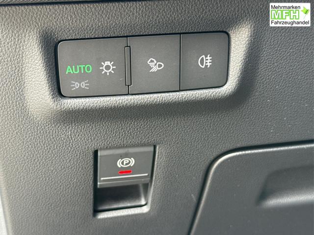 Skoda / Kodiaq / Grau / / / DSG+AHK+NAVI+19'' ALU+ACC+KAMERA, Bei den verwendeten Bildern kann es sich um Beispielbilder handeln, ggf. teilweise mit Sonderausstattung.