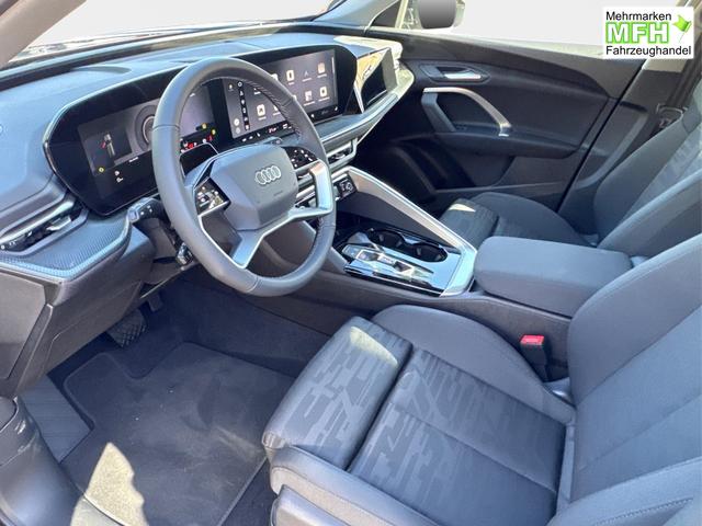 Audi / Q5 / Schwarz / / / QUATTRO+NAVI+KAMERA+AHK+PANO+SHZ+PDC+ACC, Bei den verwendeten Bildern kann es sich um Beispielbilder handeln, ggf. teilweise mit Sonderausstattung.