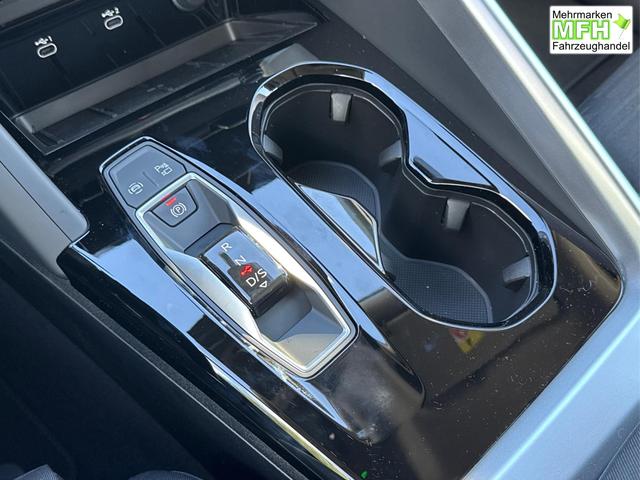 Audi / Q5 / Schwarz / / / QUATTRO+NAVI+KAMERA+AHK+PANO+SHZ+PDC+ACC, Bei den verwendeten Bildern kann es sich um Beispielbilder handeln, ggf. teilweise mit Sonderausstattung.