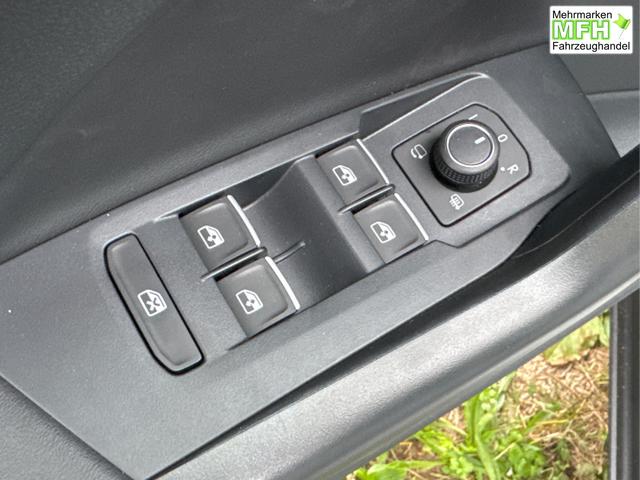 Volkswagen / T-Cross / / / / NAVI+SHZ+MATRIX+ACC+KAMERA+18''ALU, Bei den verwendeten Bildern kann es sich um Beispielbilder handeln, ggf. teilweise mit Sonderausstattung.