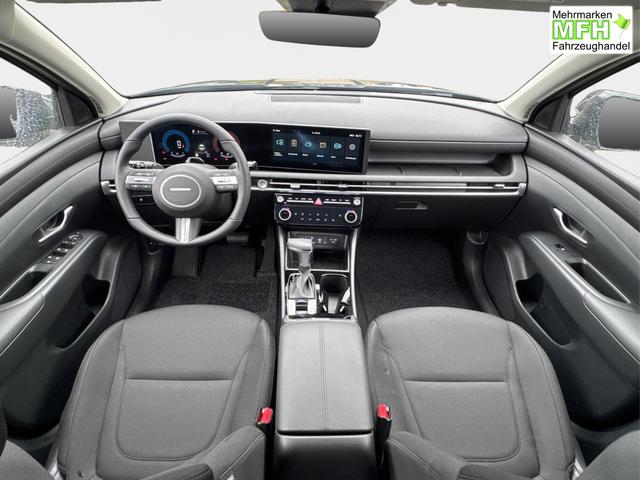 Hyundai / TUCSON / Gr&uuml;n / / / NAVI+KAMERA+SHZ+LED+TEMPOMAT+17 ALU+PDC, Bei den verwendeten Bildern kann es sich um Beispielbilder handeln, ggf. teilweise mit Sonderausstattung.