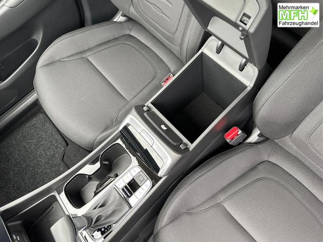 Hyundai / TUCSON / Gr&uuml;n / / / NAVI+KAMERA+SHZ+LED+TEMPOMAT+17 ALU+PDC, Bei den verwendeten Bildern kann es sich um Beispielbilder handeln, ggf. teilweise mit Sonderausstattung.