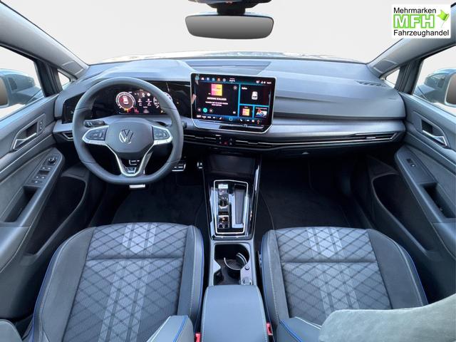 Volkswagen / Golf / Grau / / / PANO+LED-PLUS+ACC+SHZ+KEYLESS+KAMERA+18 ALU, Bei den verwendeten Bildern kann es sich um Beispielbilder handeln, ggf. teilweise mit Sonderausstattung.
